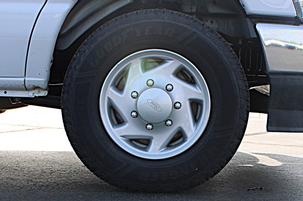 Used 2023 Ford E-350 and Econoline 350 Super Duty w/ Power Windows & Locks Group RWD image 38