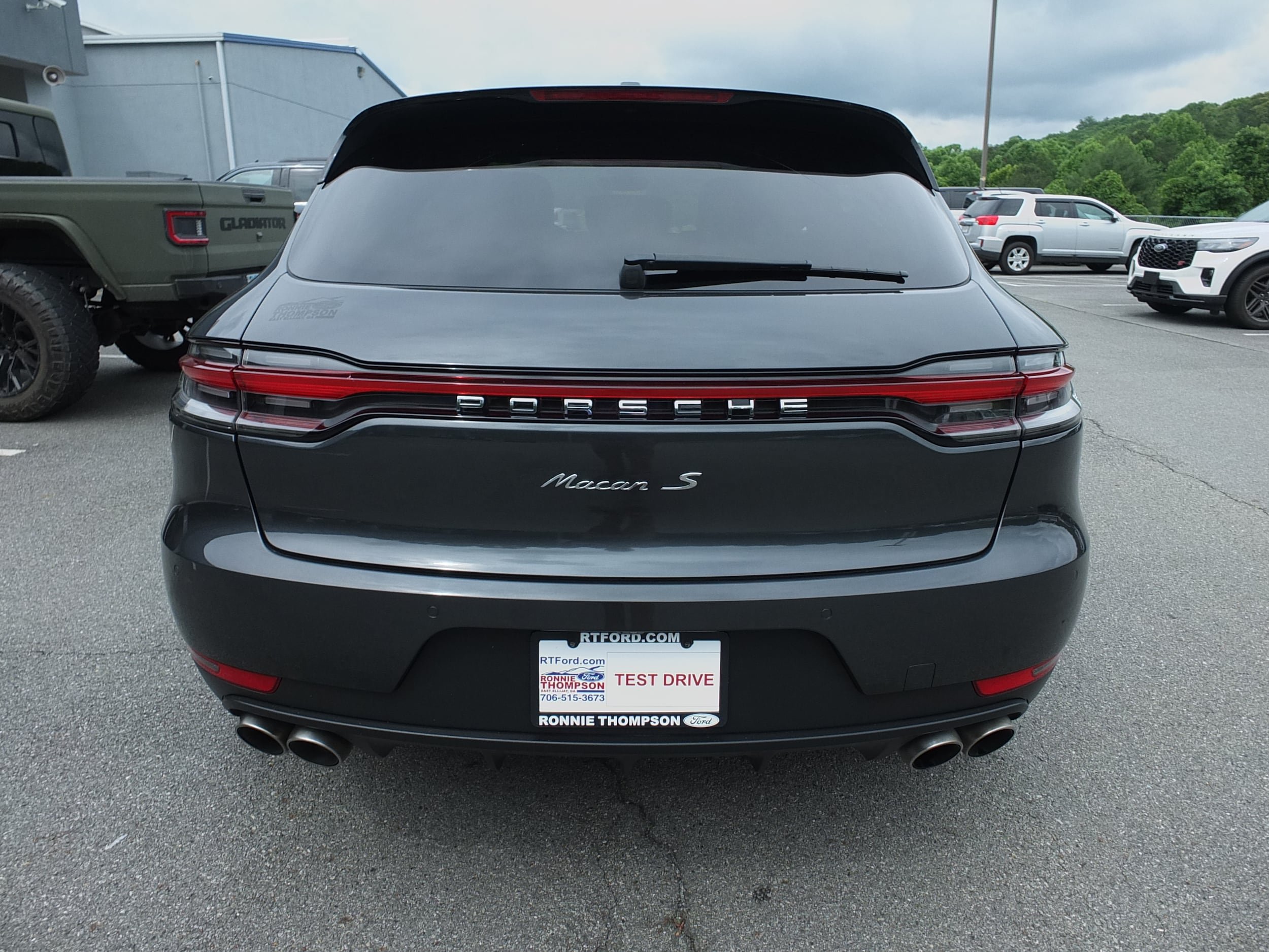 Used 2020 Porsche Macan S AWD/4WD image 4