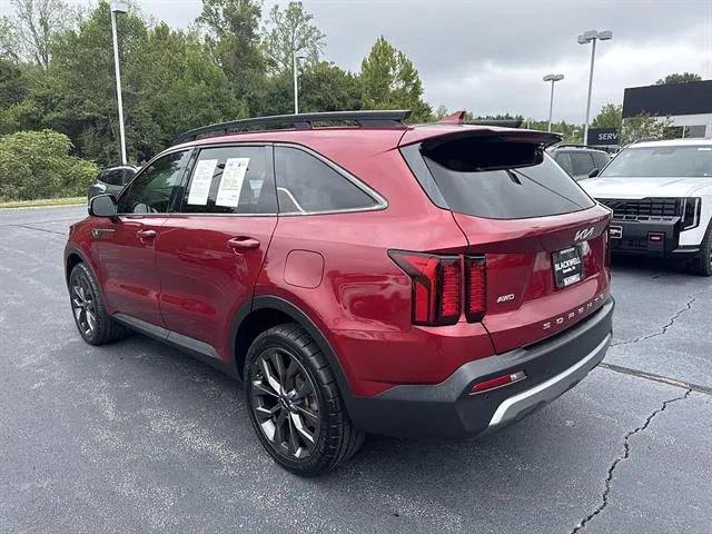 Certified 2022 Kia Sorento X-Line EX AWD/4WD image 4