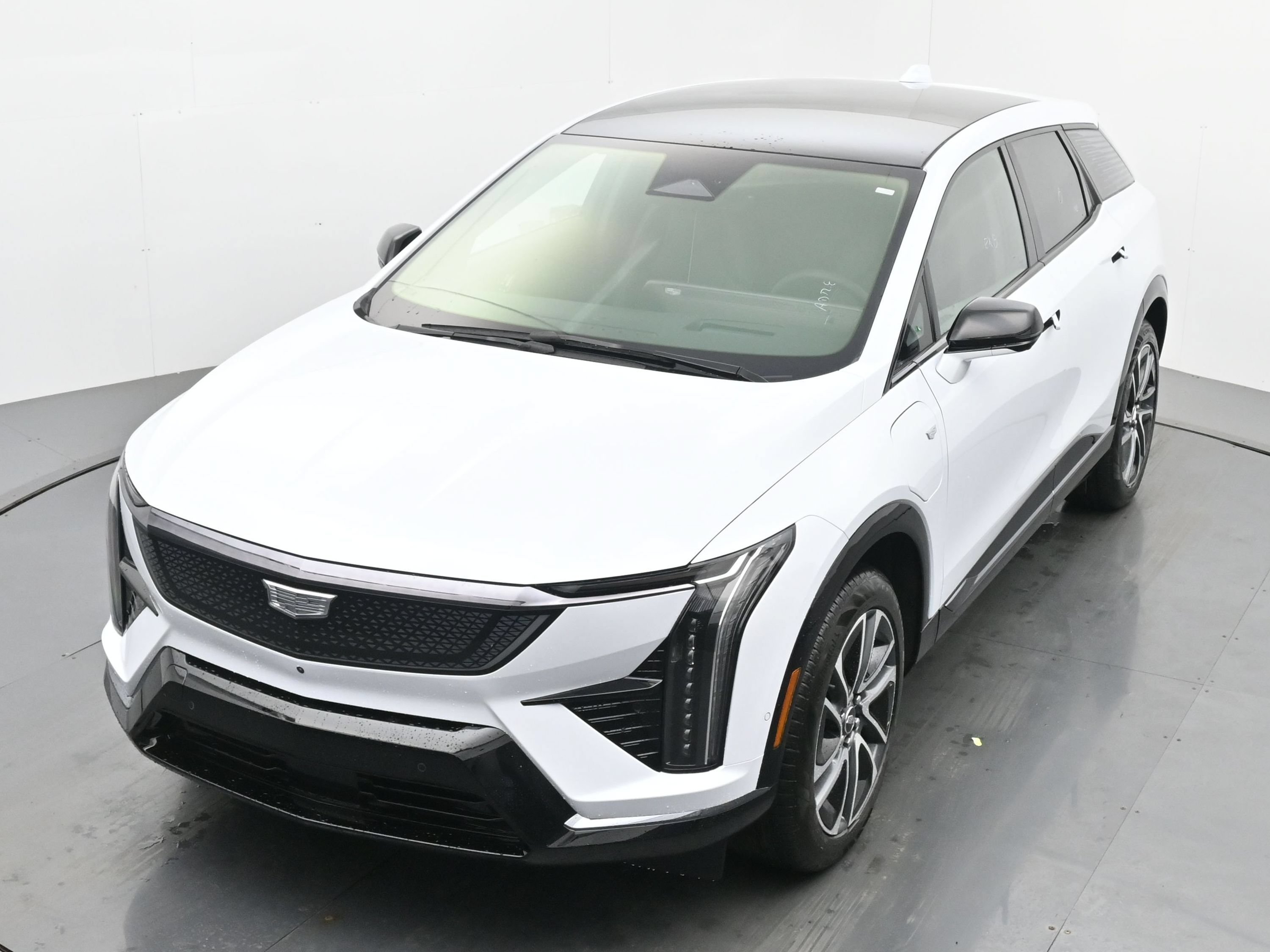 New 2026 Cadillac Optiq Sport 2 AWD/4WD image 23