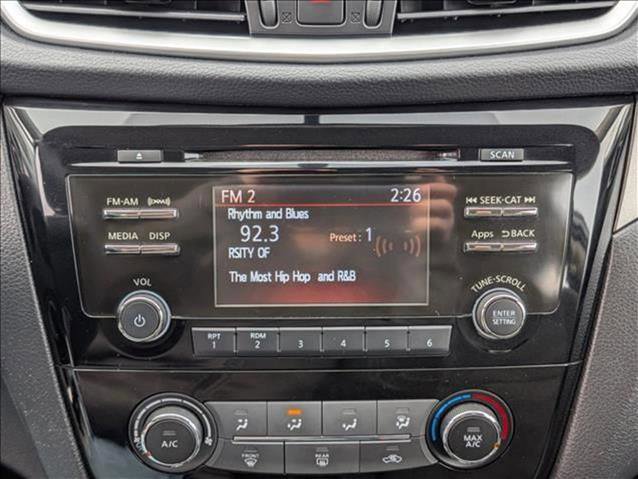 Used 2016 Nissan Rogue S image 13