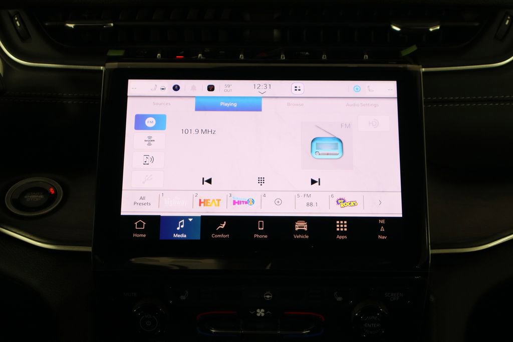 New 2025 Jeep Grand Cherokee Limited w/ Black Appearance Package image 28