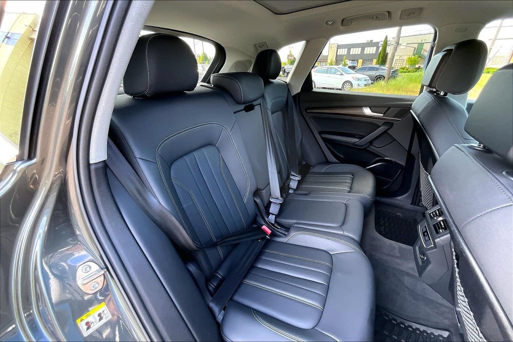 Used 2021 Audi Q5 e Premium Plus w/ Premium Plus Package AWD/4WD image 20