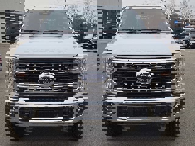 Used 2024 Ford F350 XLT w/ FX4 Off-Road Package image 4