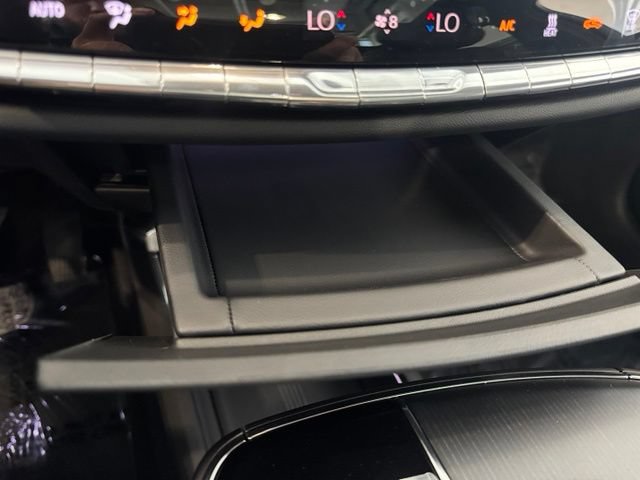 New 2026 Cadillac Lyriq Luxury AWD/4WD image 18