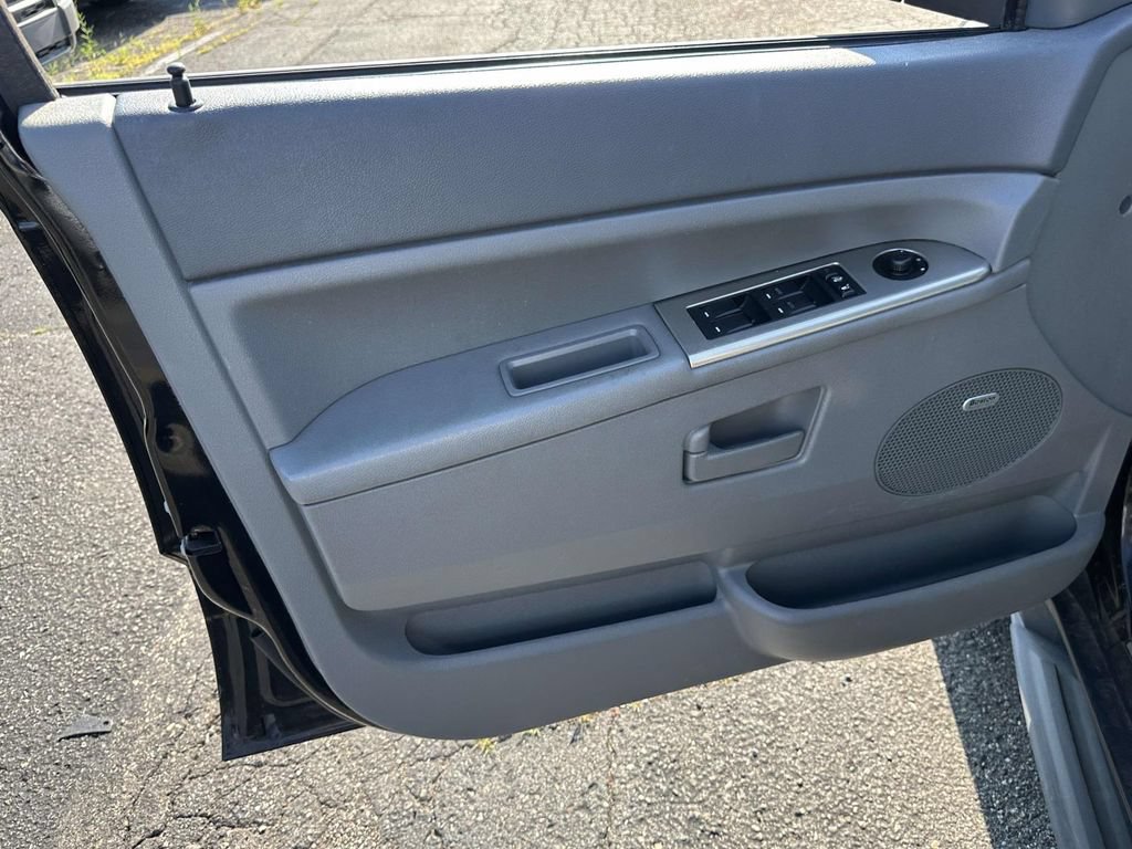 Used 2007 Jeep Grand Cherokee Laredo AWD/4WD image 17