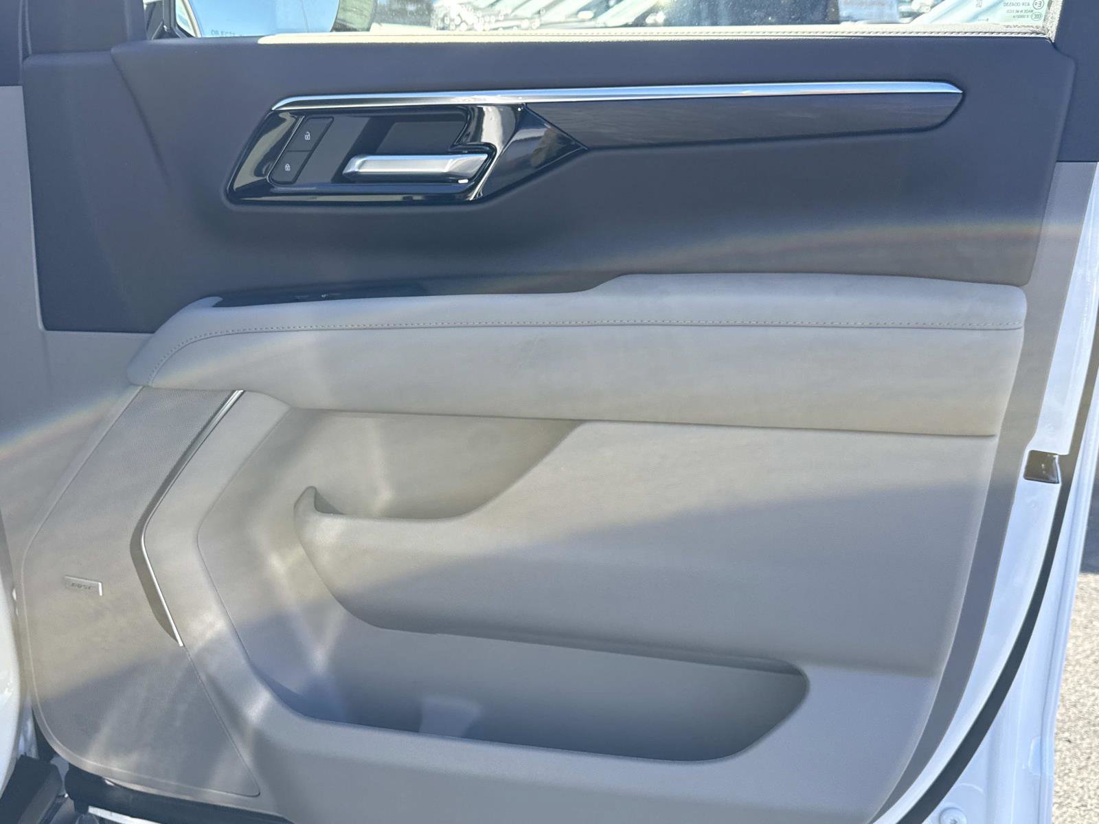 New 2026 Chevrolet Suburban LT w/ Comfort Package image 12