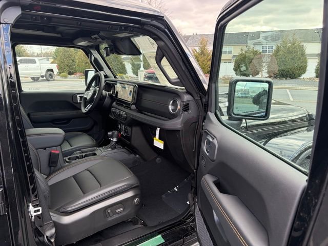 New 2026 Jeep Wrangler Unlimited Sahara AWD/4WD image 29