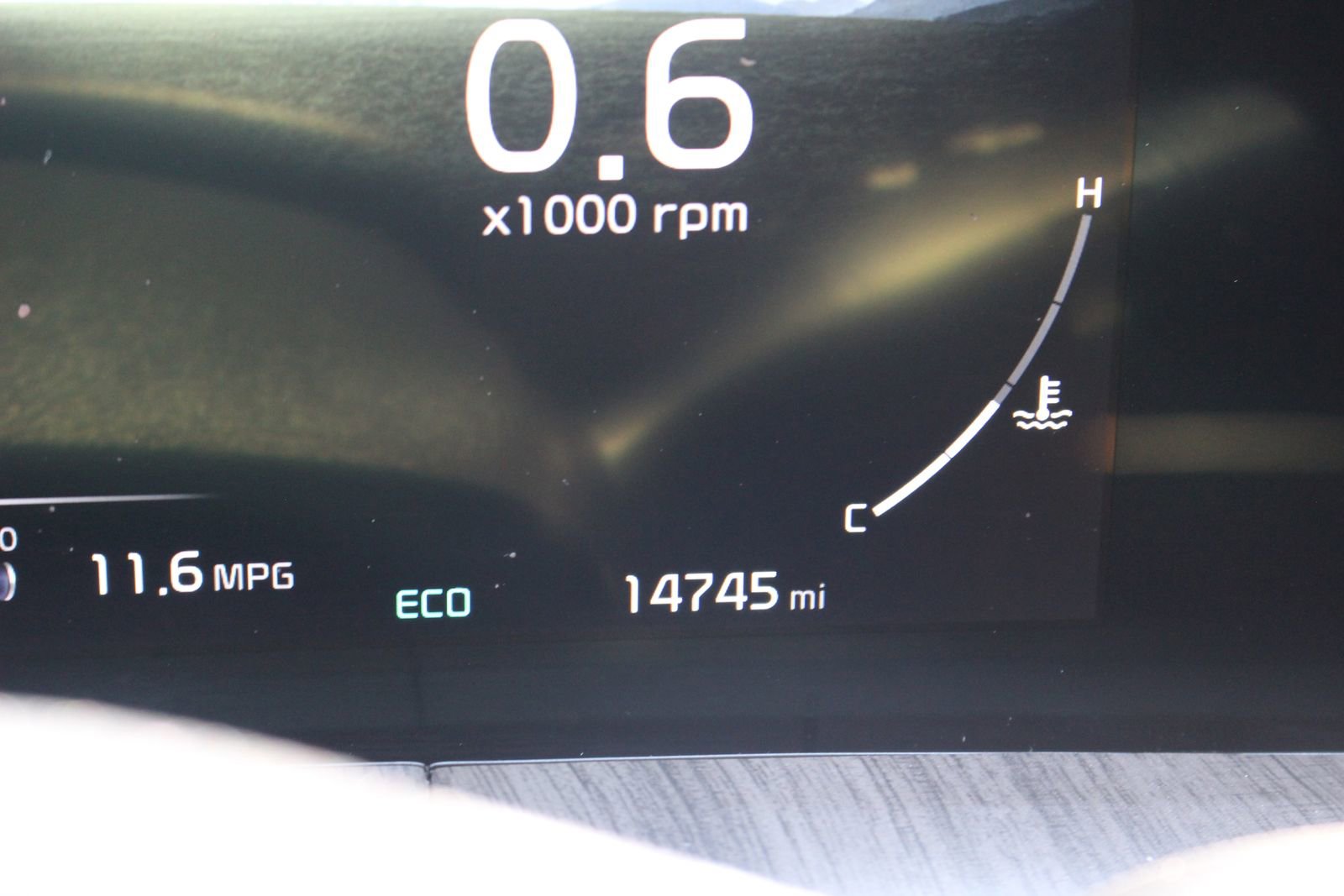 Certified 2024 Kia Telluride SX Prestige w/ Towing Package image 27