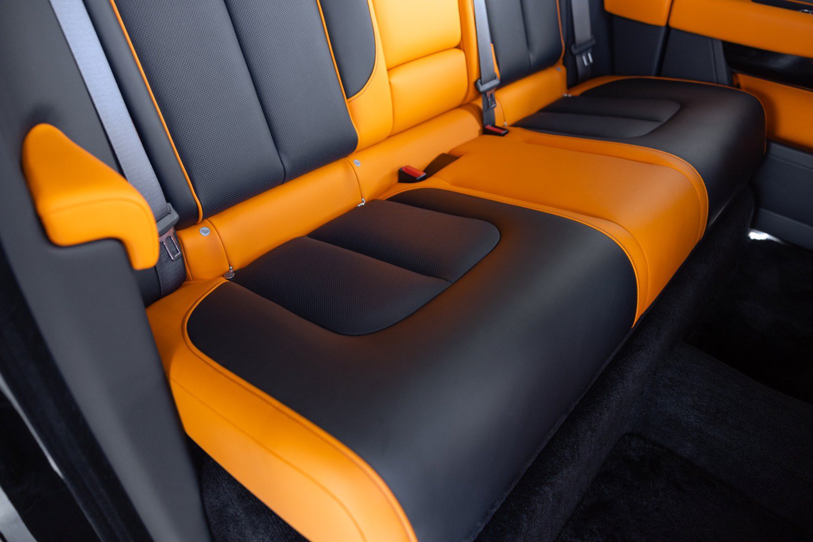 Used 2026 Rolls-Royce Cullinan AWD/4WD image 59