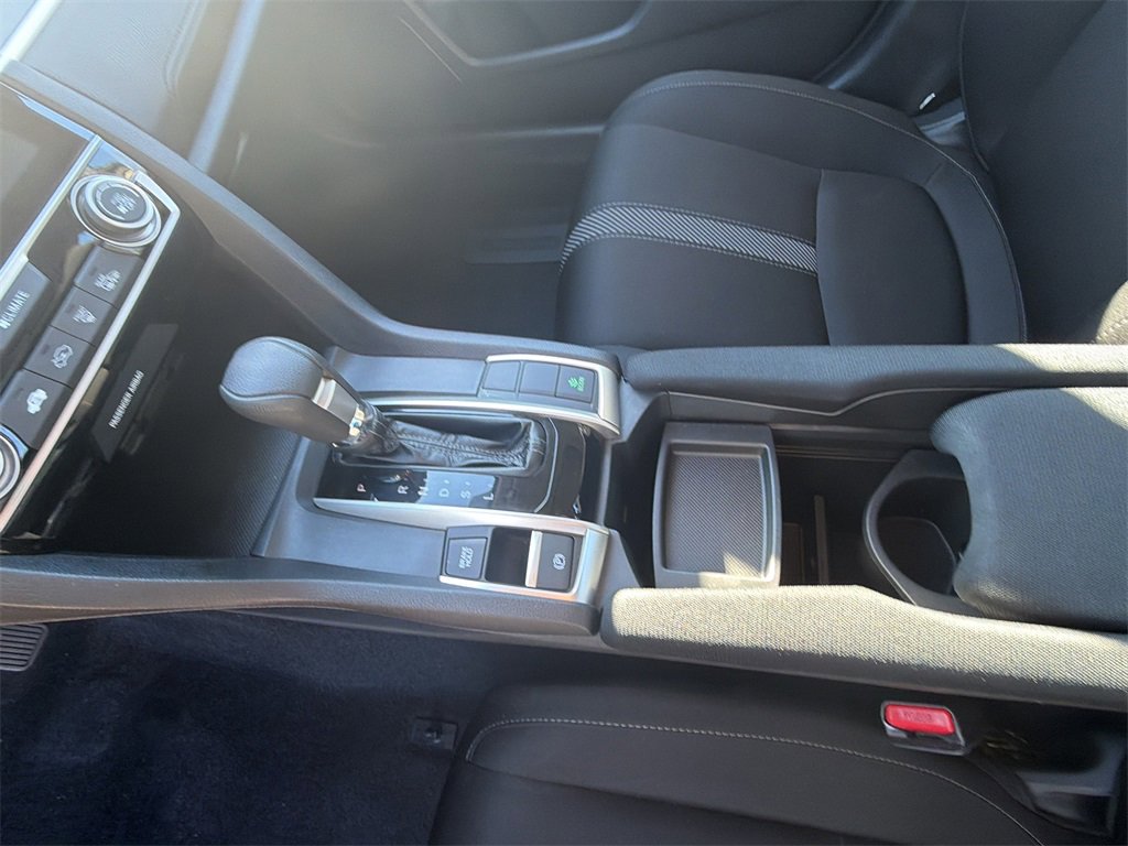 Used 2017 Honda Civic EX image 3
