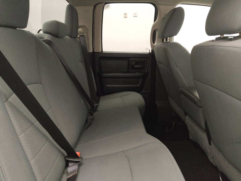 Used 2014 RAM 1500 ST RWD image 19