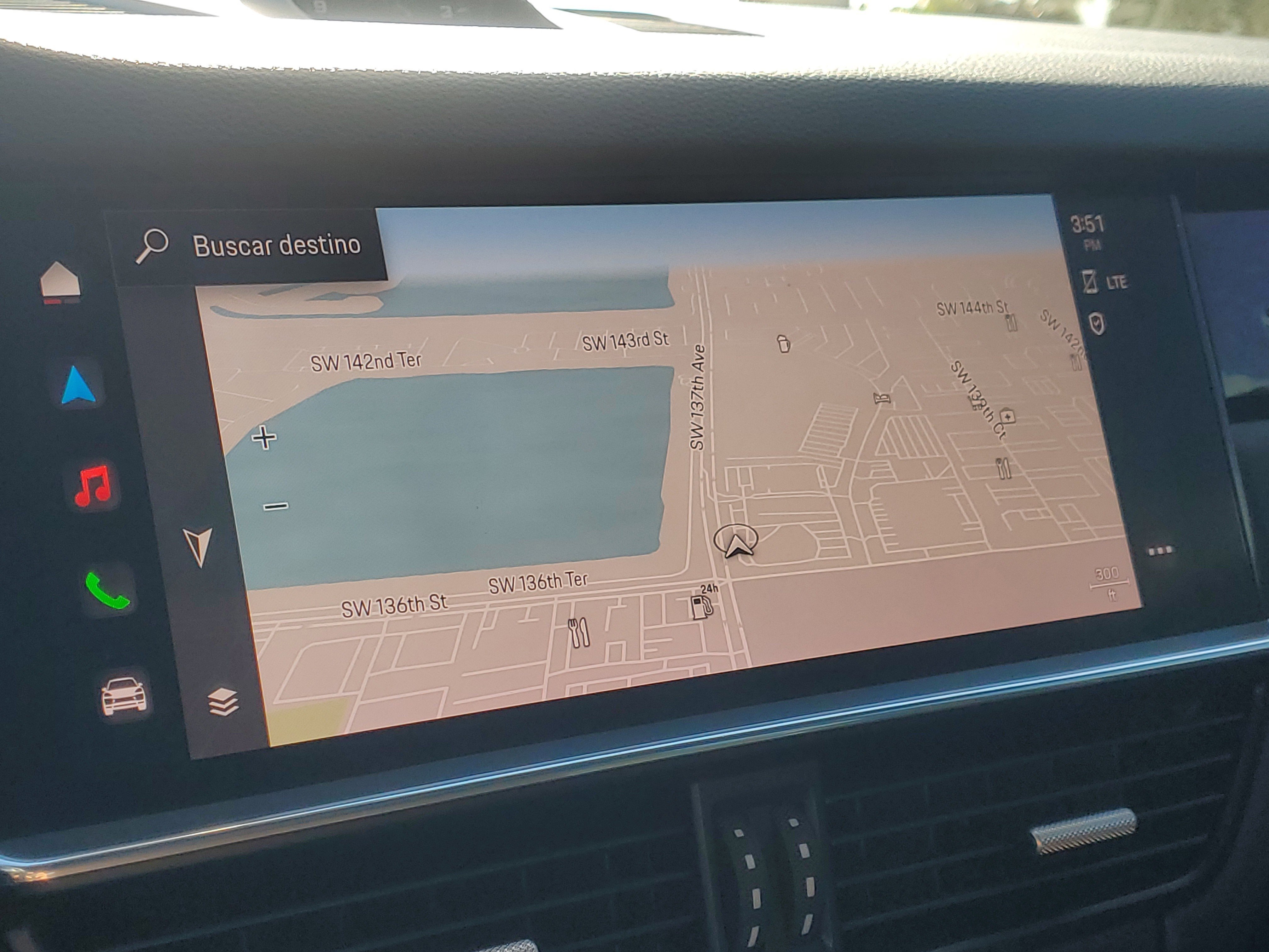 Used 2022 Porsche Cayenne S image 27