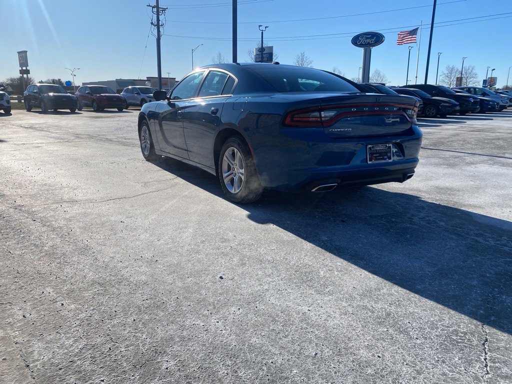Used 2021 Dodge Charger SXT w/ Leather Interior Group image 5