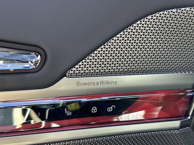 Used 2024 BMW 740i image 24