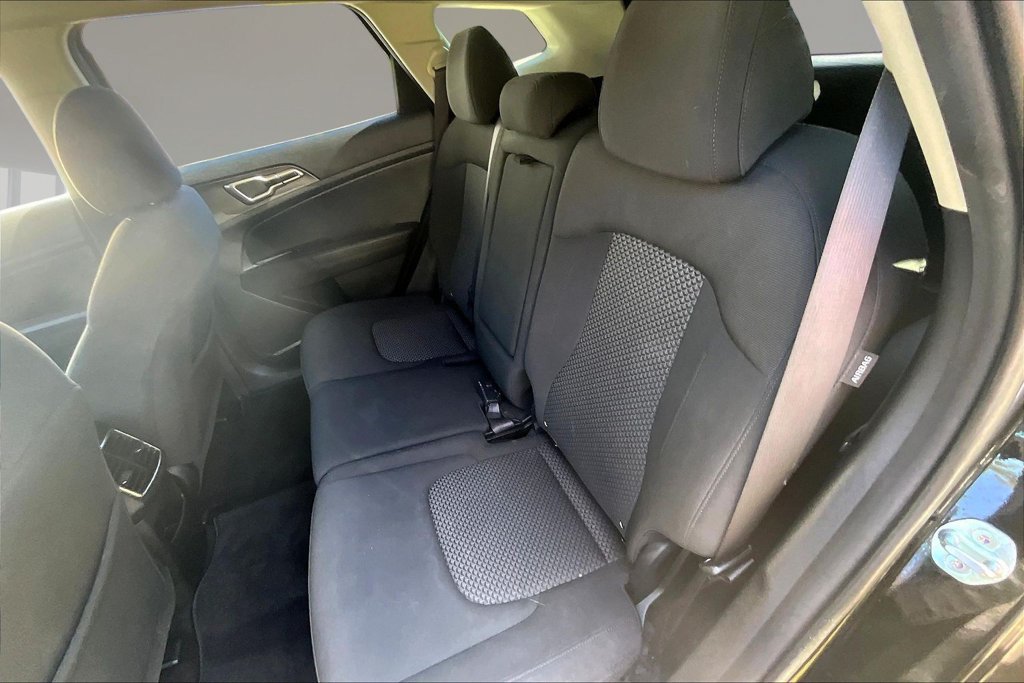 Used 2024 Kia Sportage LX FWD image 21
