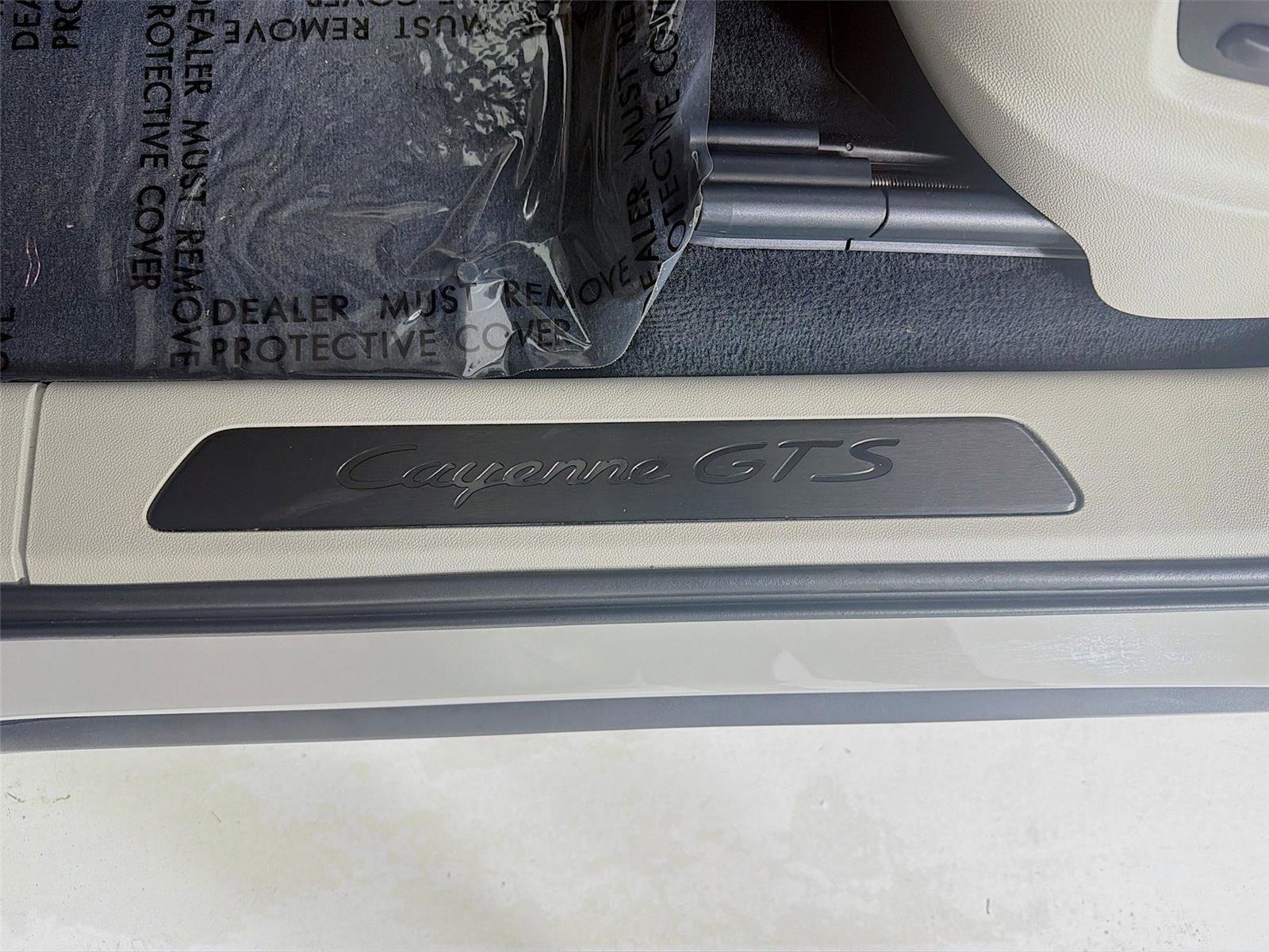 Certified 2023 Porsche Cayenne GTS image 10