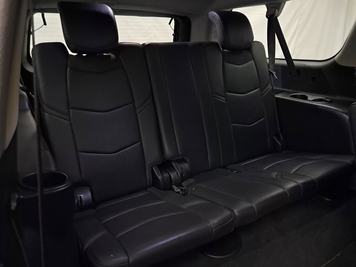Used 2020 Cadillac Escalade ESV Luxury AWD/4WD image 33