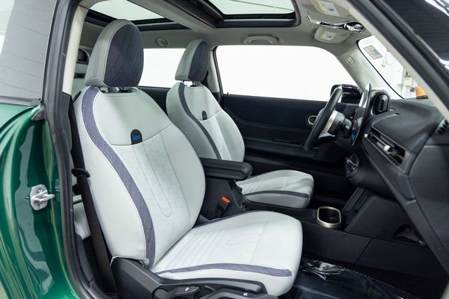 Used 2025 MINI Cooper S image 27