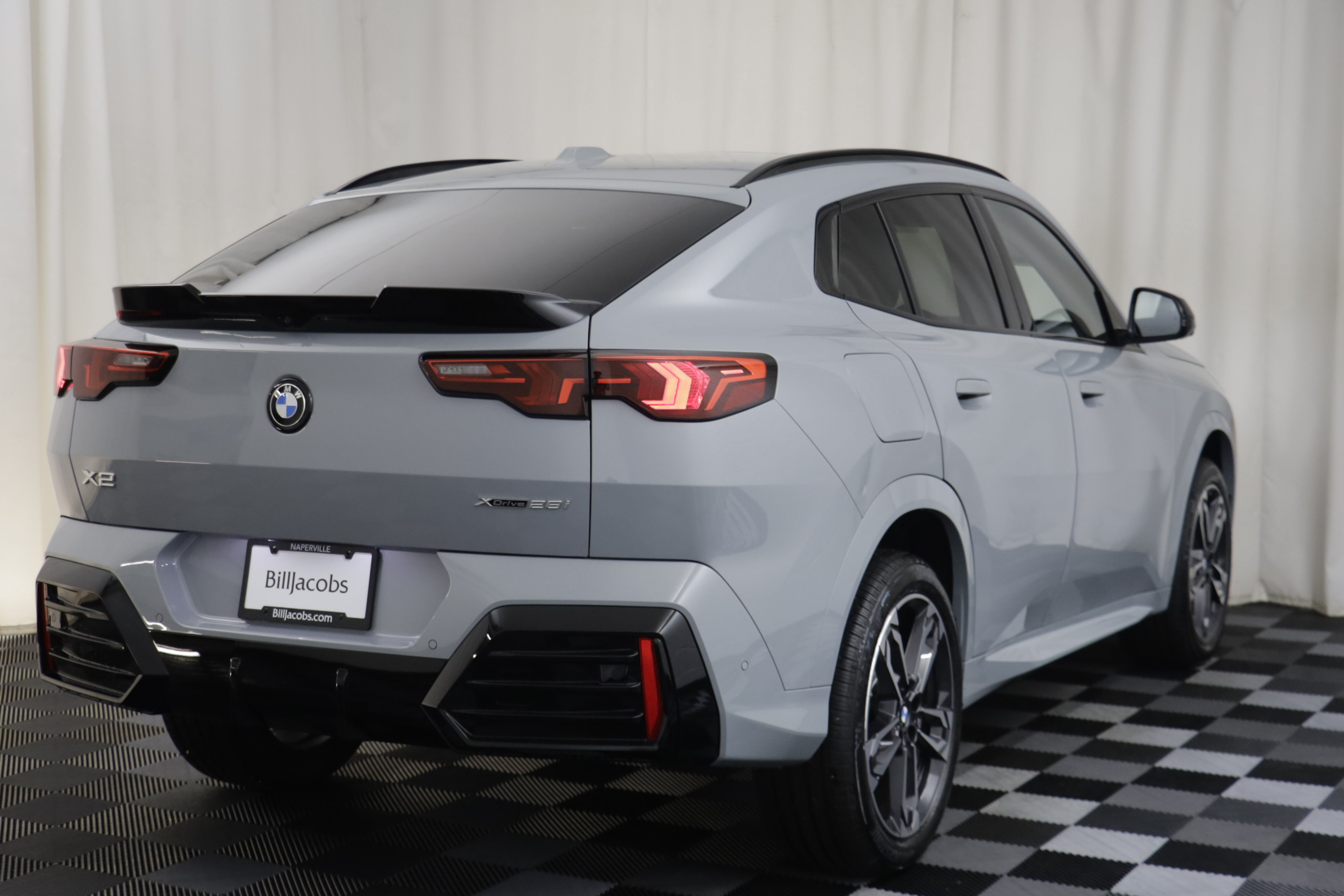 New 2026 BMW X2 xDrive28i w/ Technology Package AWD/4WD image 17