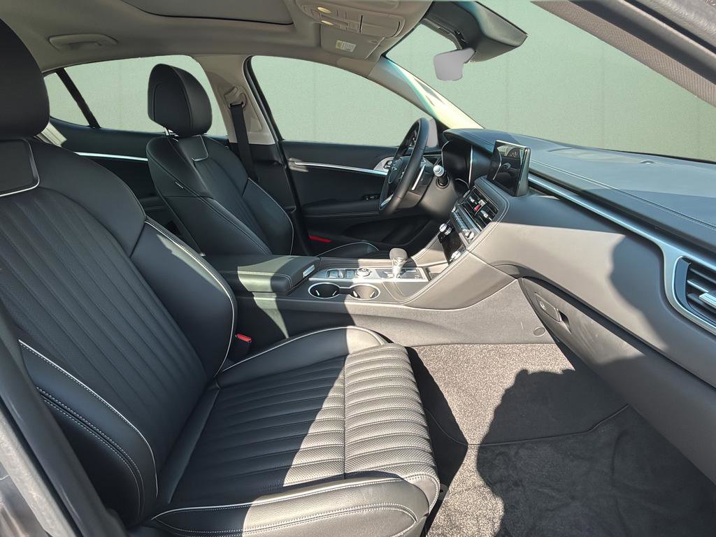 Used 2026 Genesis G70 2.5T Prestige image 41