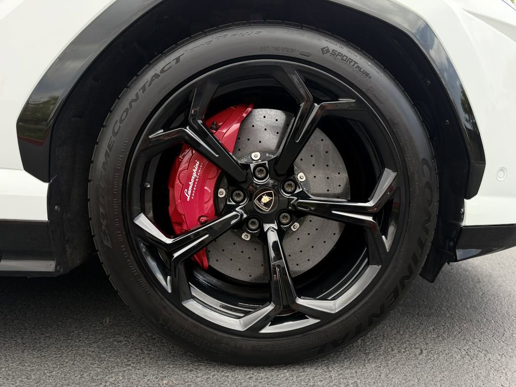 Used 2021 Lamborghini Urus AWD/4WD image 14
