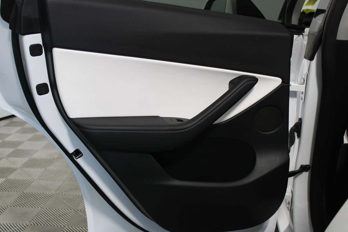 Used 2022 Tesla Model Y Performance AWD/4WD image 22
