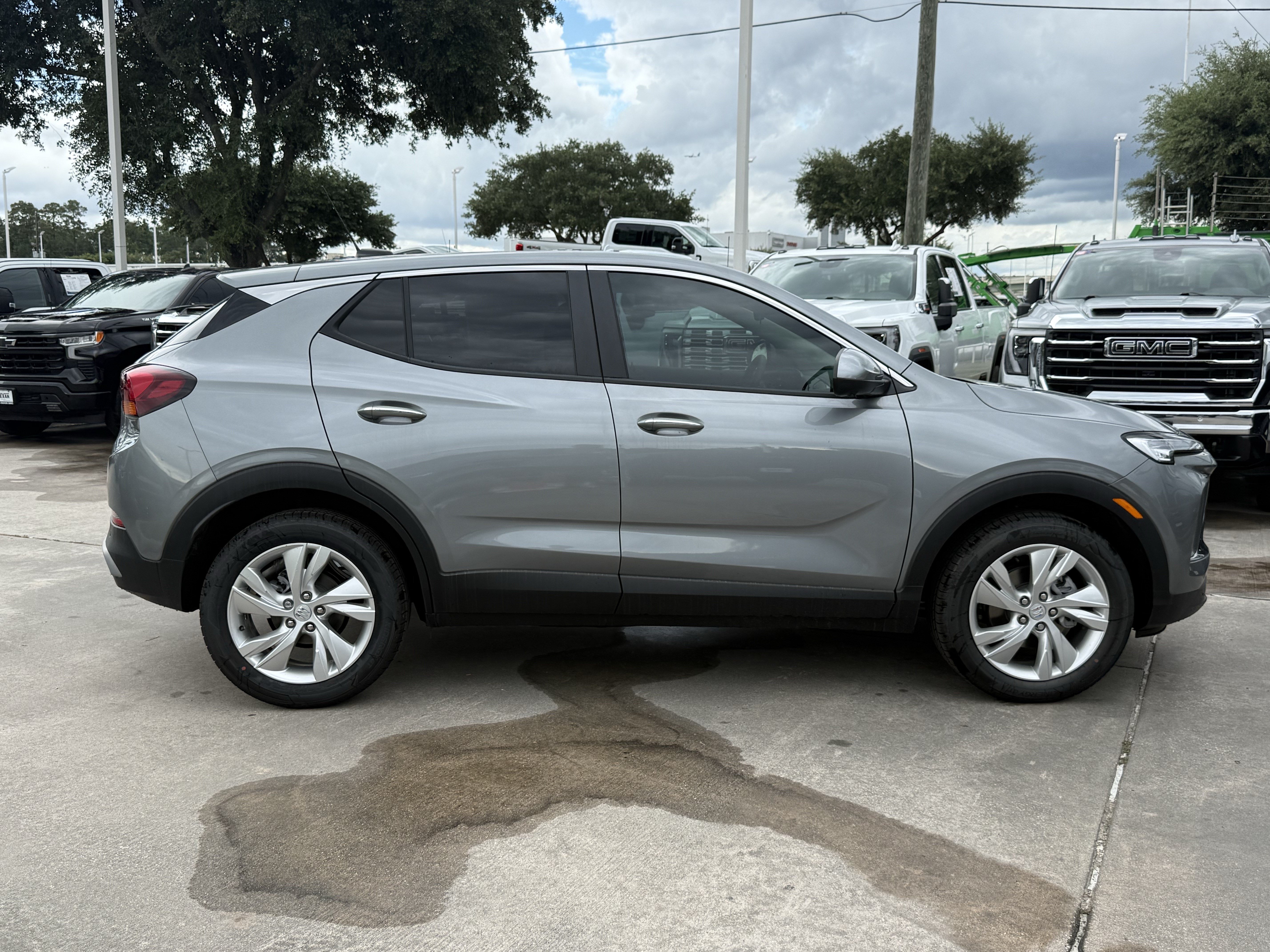 New 2026 Buick Encore GX Preferred w/ Advanced Technology Package FWD image 3