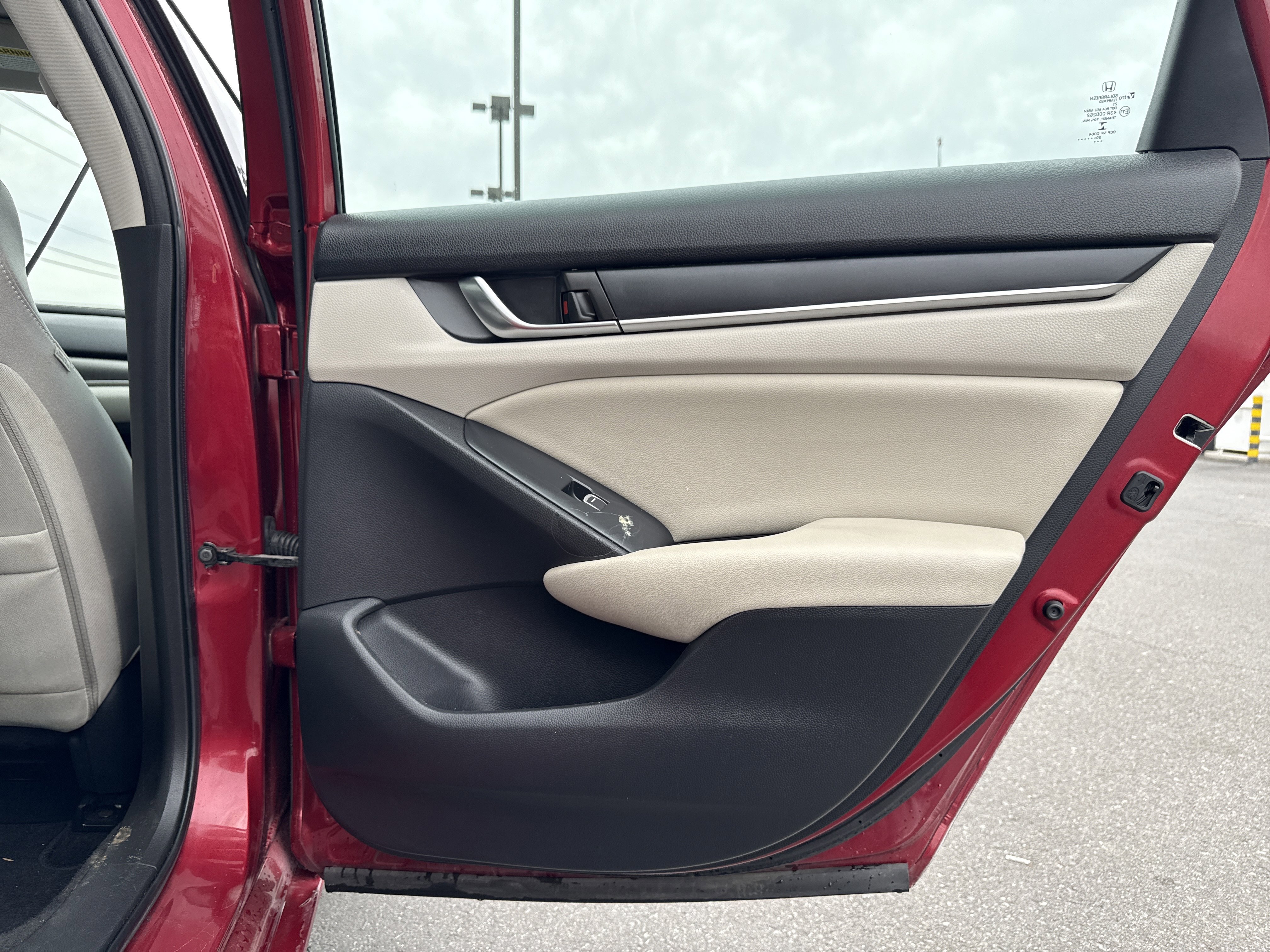 Used 2020 Honda Accord LX image 31