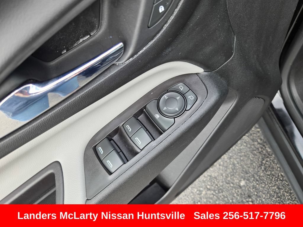 Used 2022 Chevrolet Equinox LS AWD/4WD image 21