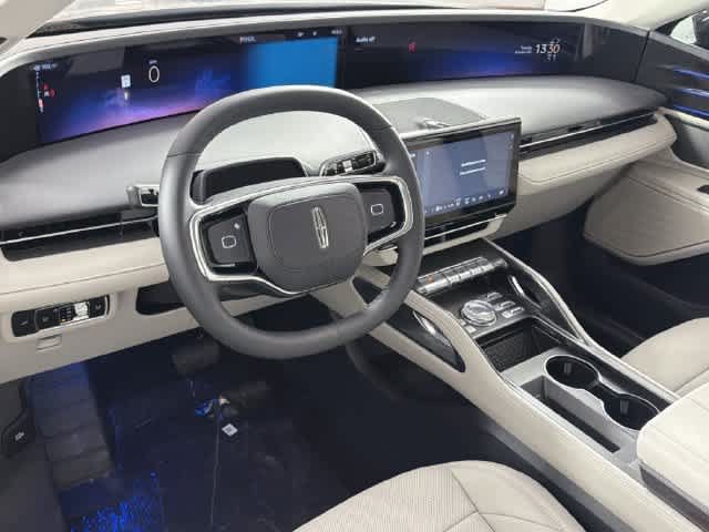 New 2026 Lincoln Nautilus Premier AWD/4WD image 2