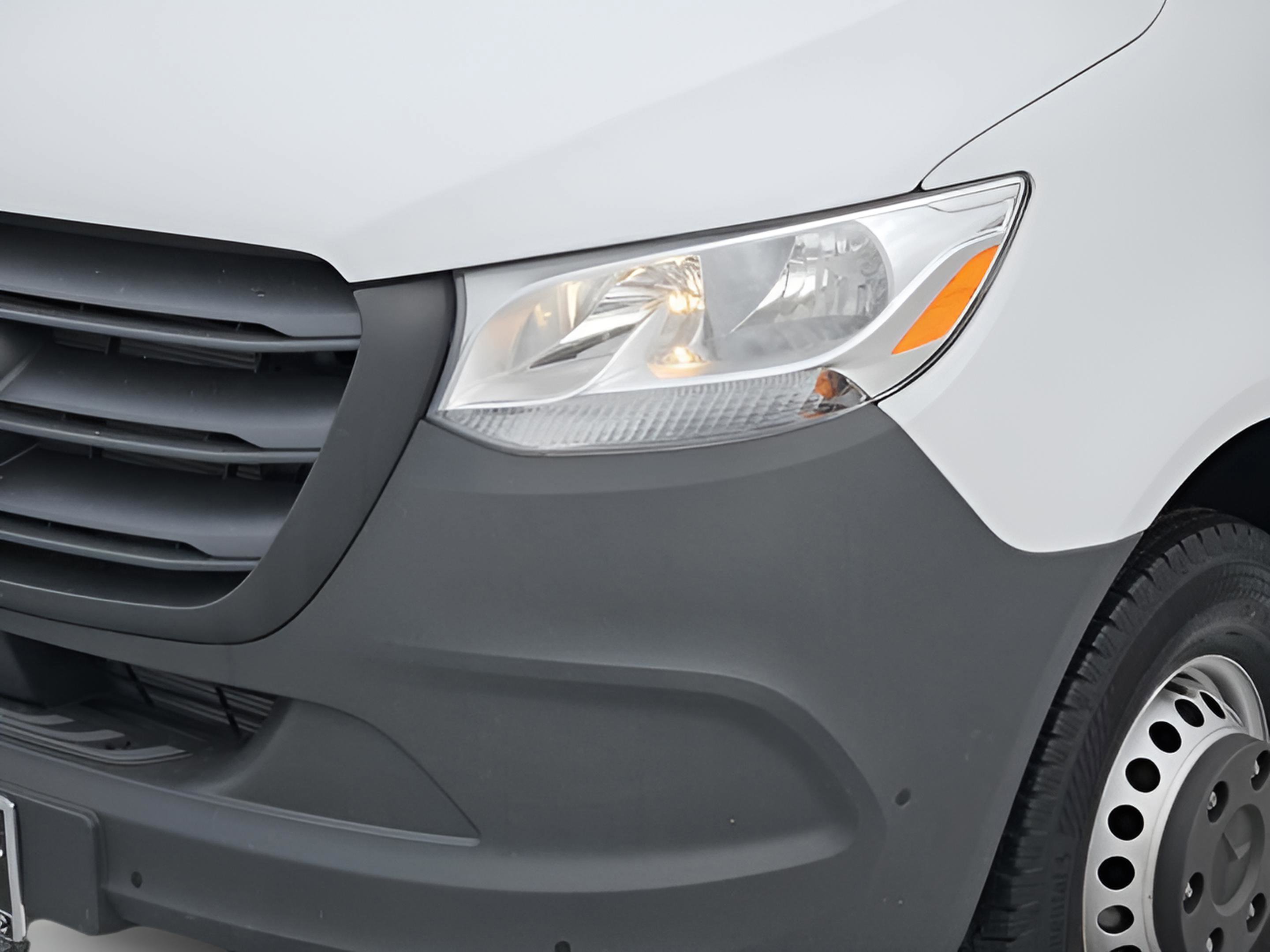 Used 2024 Mercedes-Benz Sprinter 3500 image 8