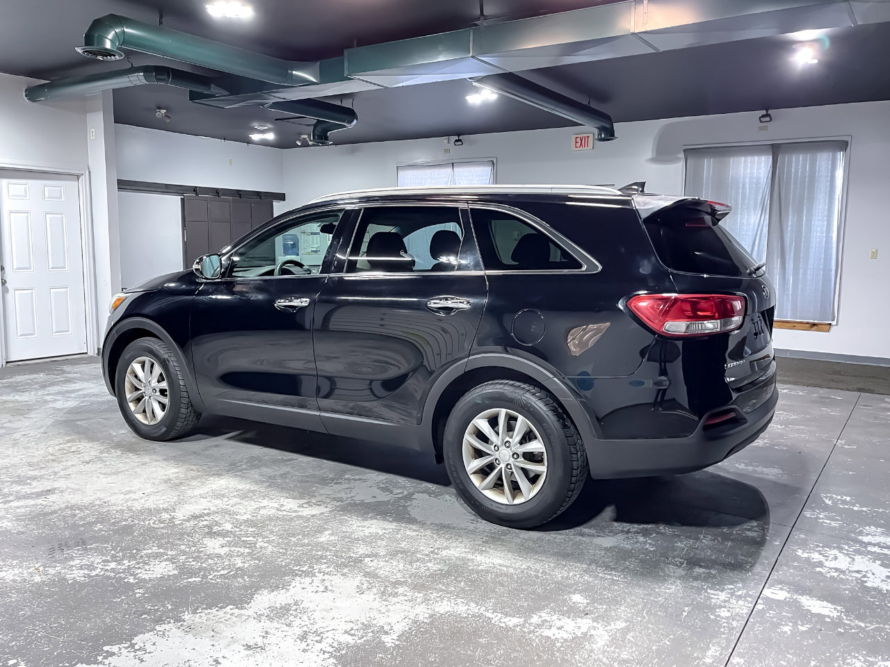 Used 2016 Kia Sorento LX image 6
