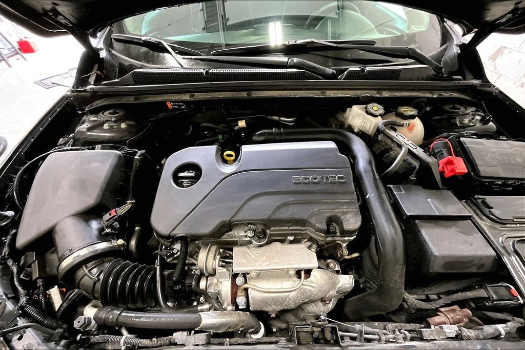 Used 2024 Chevrolet Malibu LT w/ Midnight Edition FWD image 29