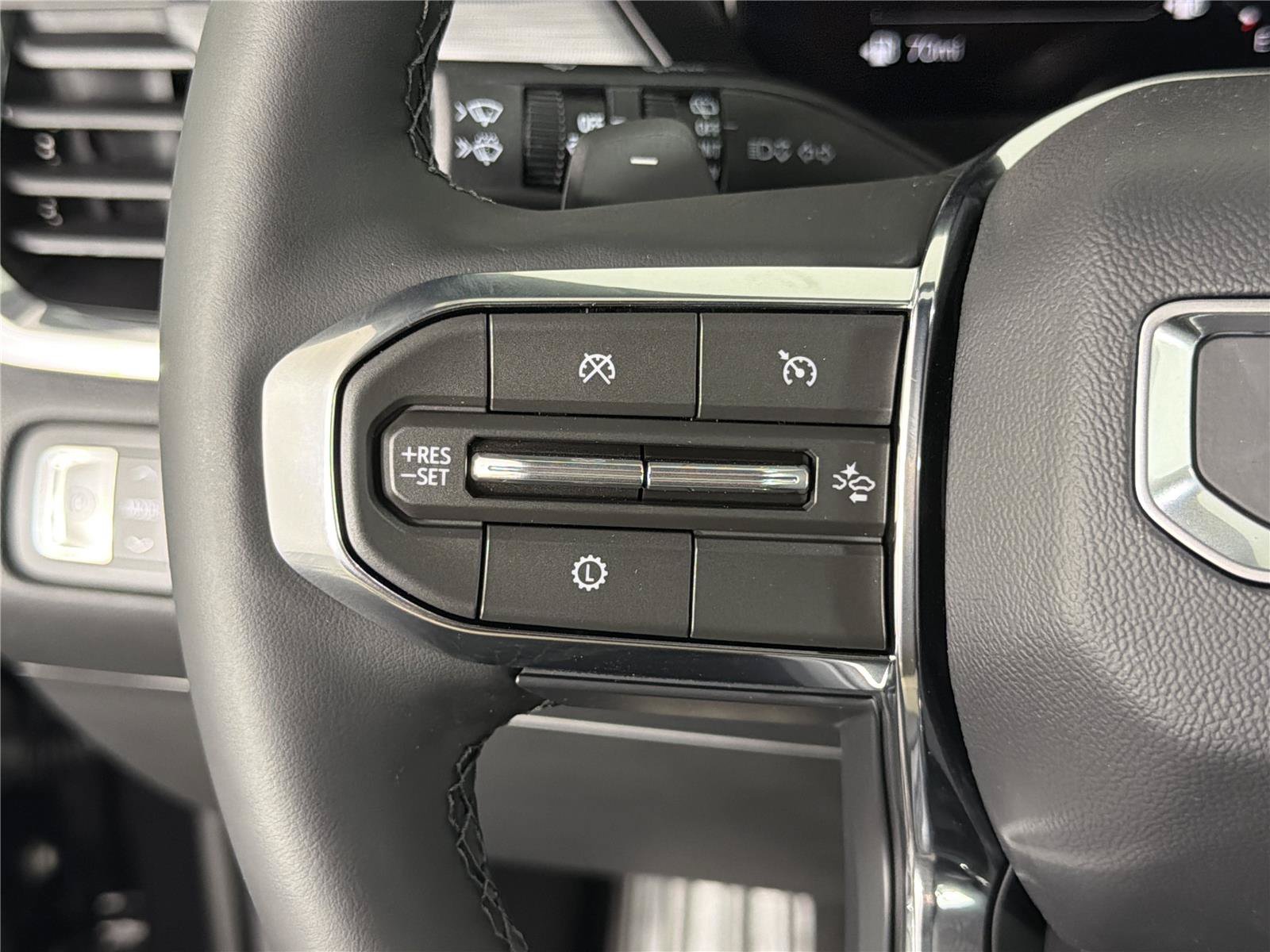 New 2026 GMC Acadia Elevation w/ Black Edition FWD image 26