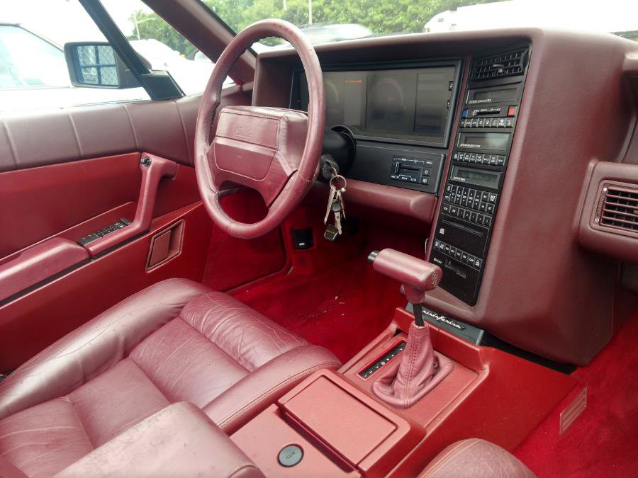 Used 1990 Cadillac Allante FWD image 11