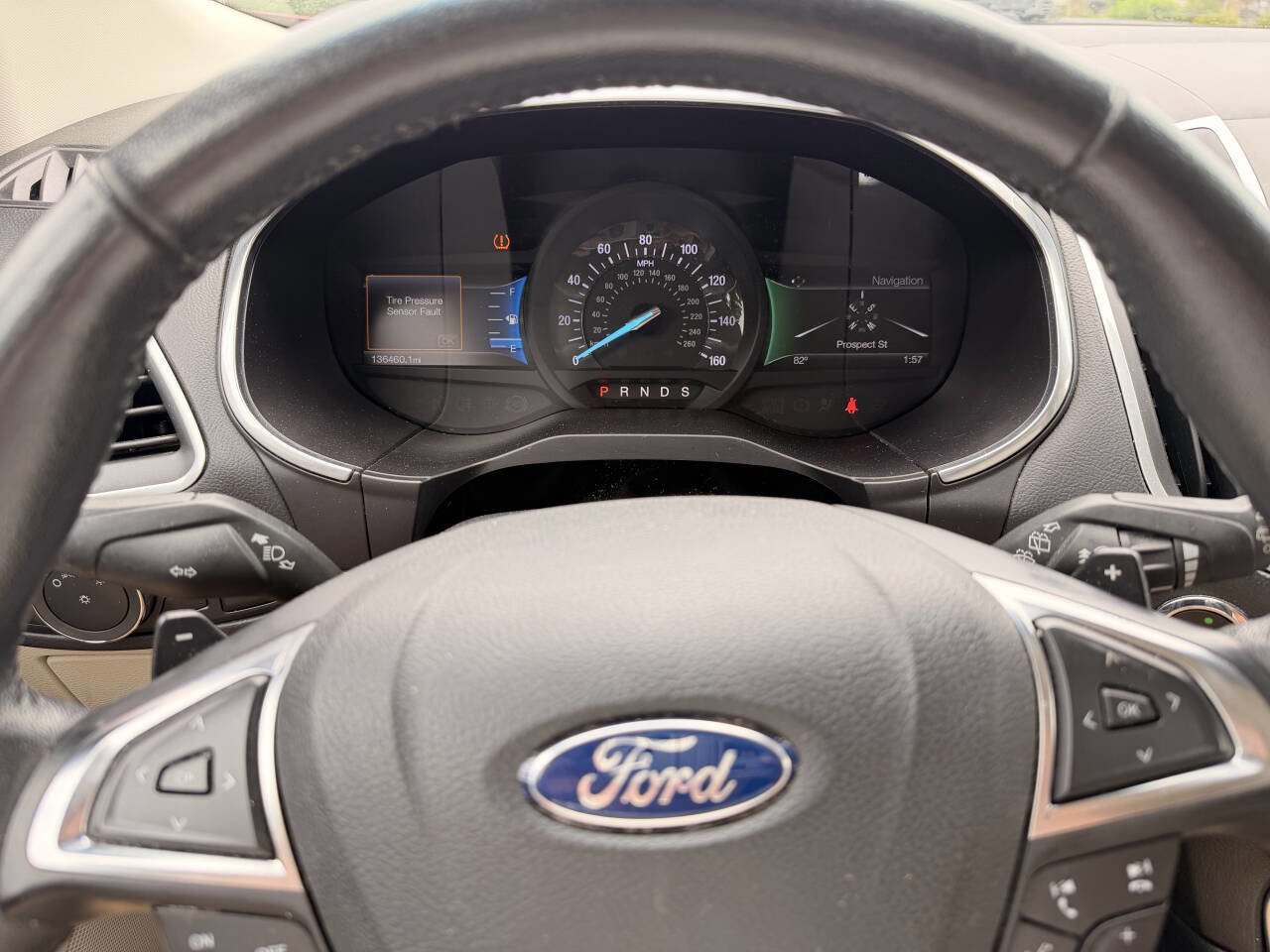 Used 2017 Ford Edge Titanium w/ Equipment Group 301A FWD image 7