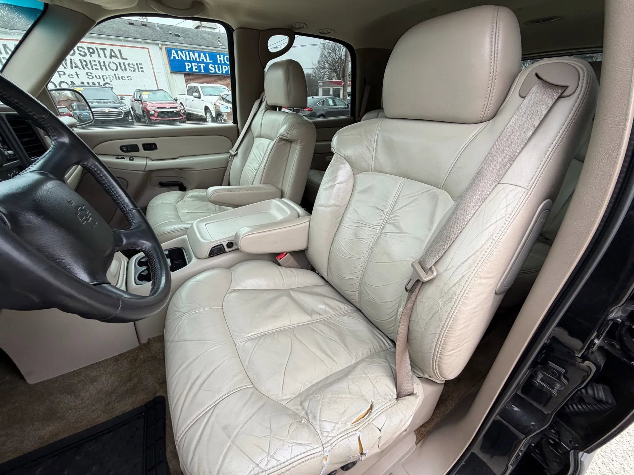 Used 2002 Chevrolet Tahoe LT image 19