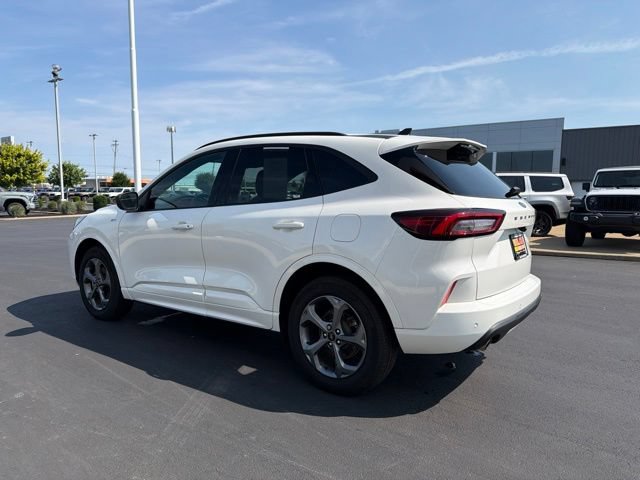 Used 2024 Ford Escape ST-Line w/ Tech Pack #1 AWD/4WD image 5