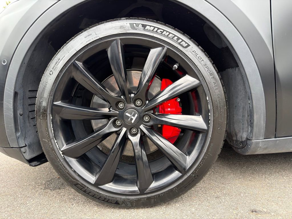 Used 2021 Tesla Model Y Performance image 10