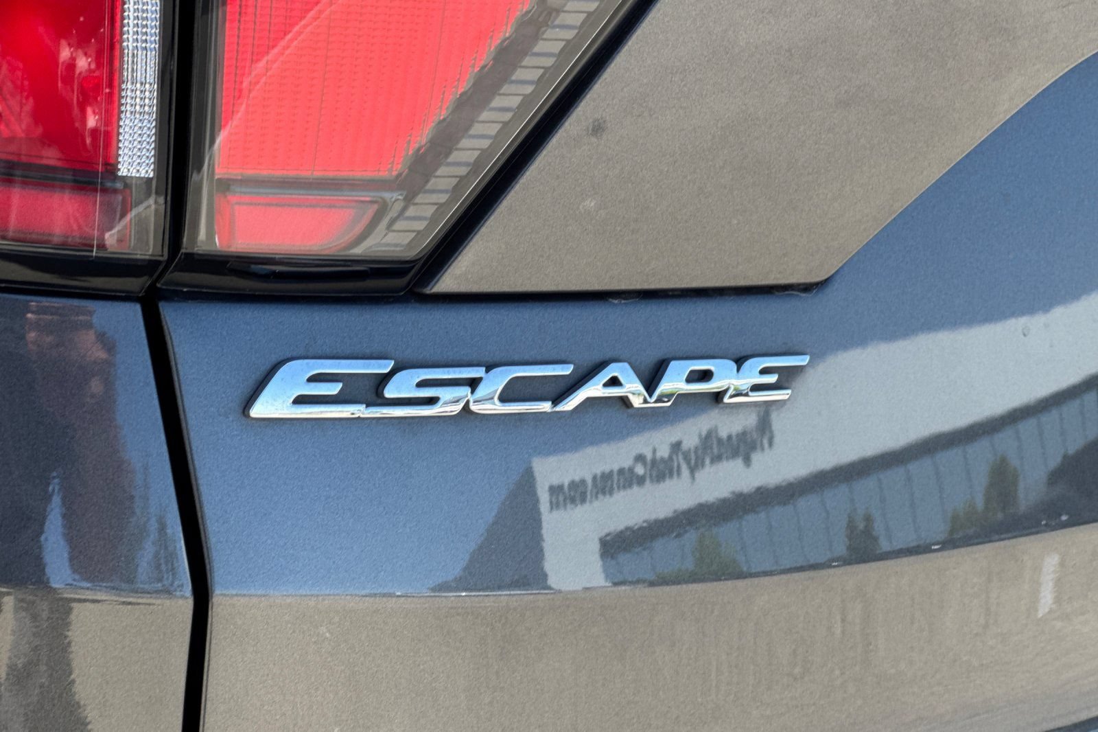 Used 2017 Ford Escape Titanium AWD/4WD image 28