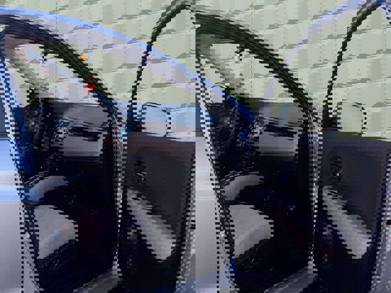 Used 2020 Honda HR-V LX image 11