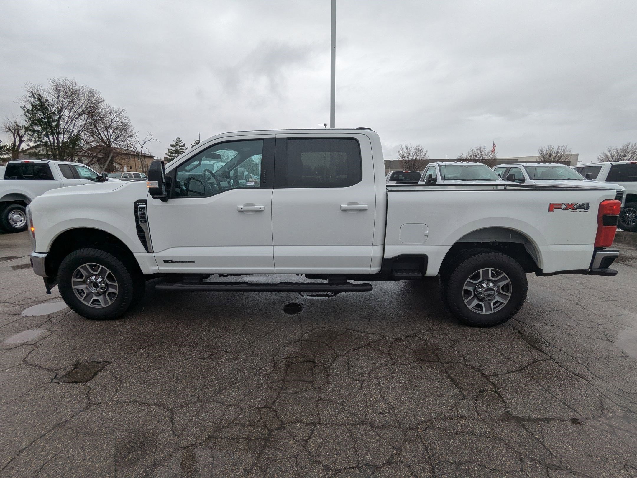 Used 2024 Ford F350 Lariat AWD/4WD image 9