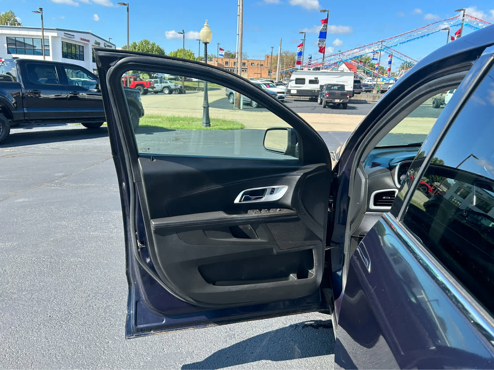 Used 2016 Chevrolet Equinox LT w/ Convenience Package image 15