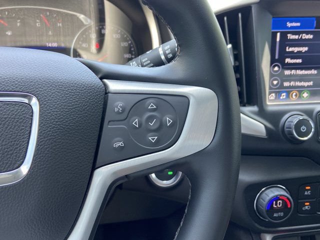 Used 2023 GMC Terrain SLT w/ Tech Package AWD/4WD image 17