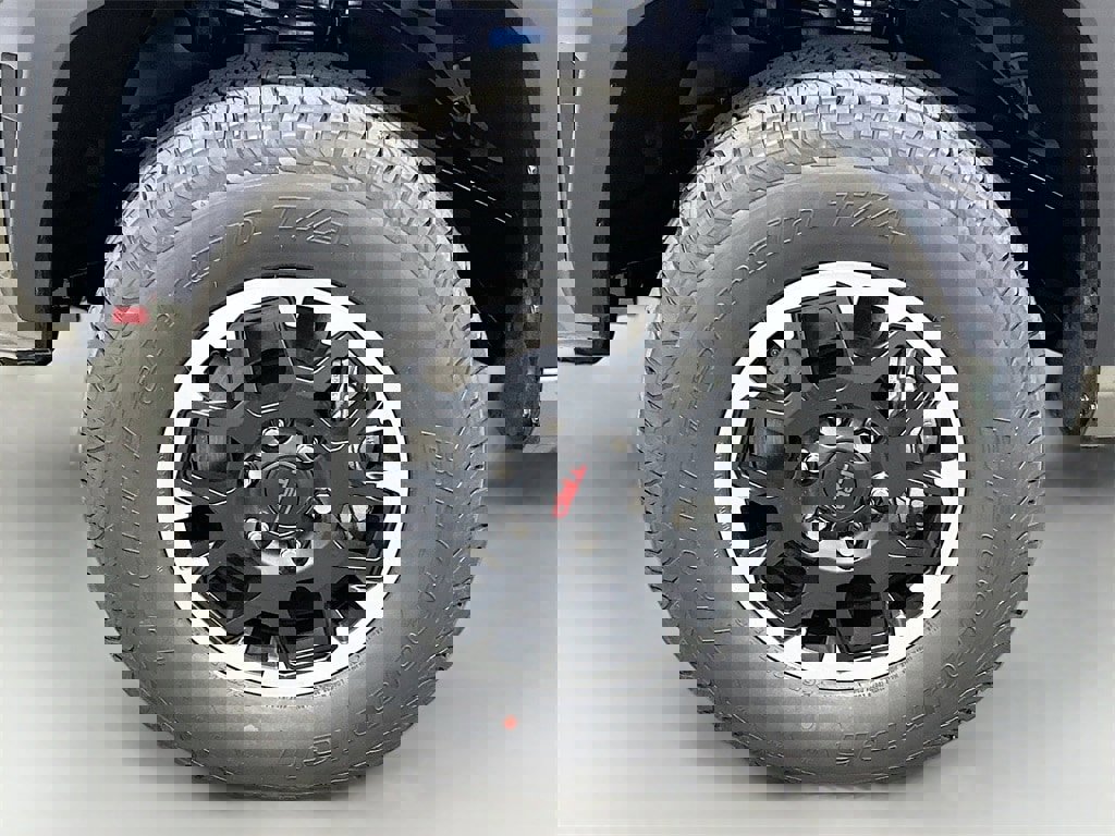 New 2025 Toyota Tacoma TRD Off-Road image 9