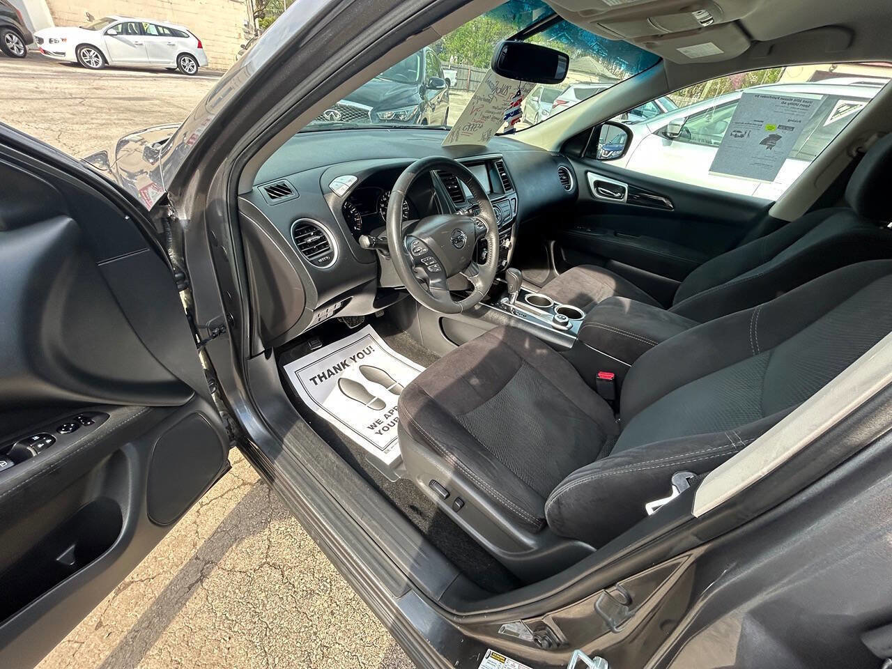 Used 2016 Nissan Pathfinder SV w/ Cargo Package image 7