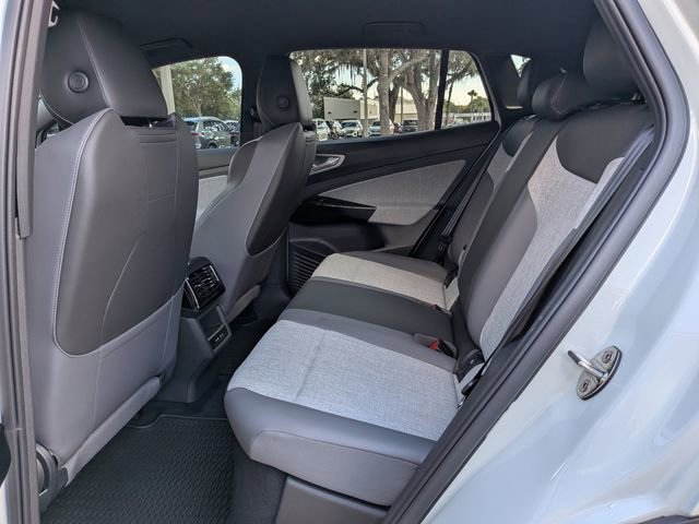 New 2025 Volkswagen ID.4 Pro image 12