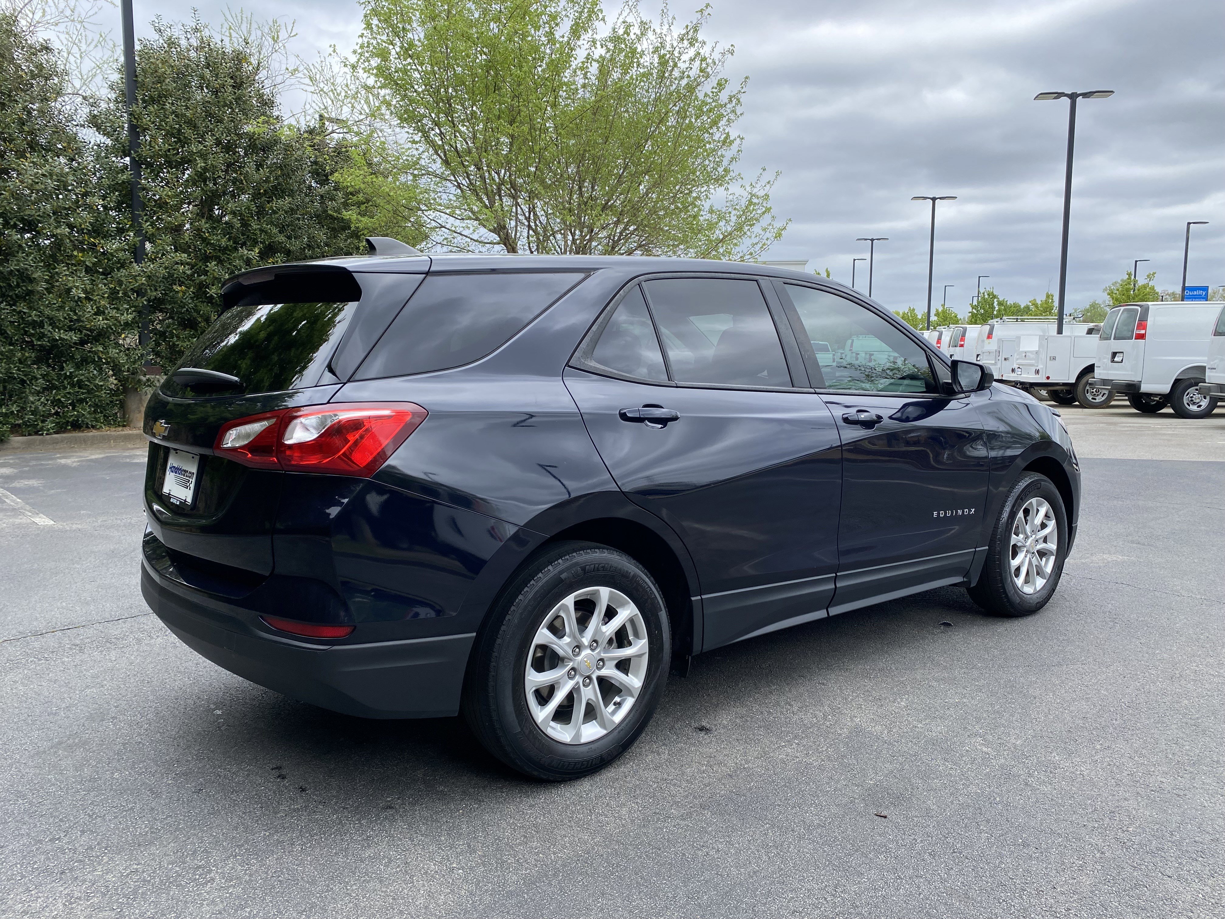 Used 2021 Chevrolet Equinox LS w/ LS Convenience Package image 9