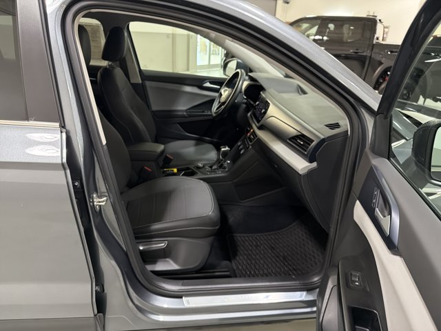 Certified 2022 Volkswagen Taos SE AWD/4WD image 36